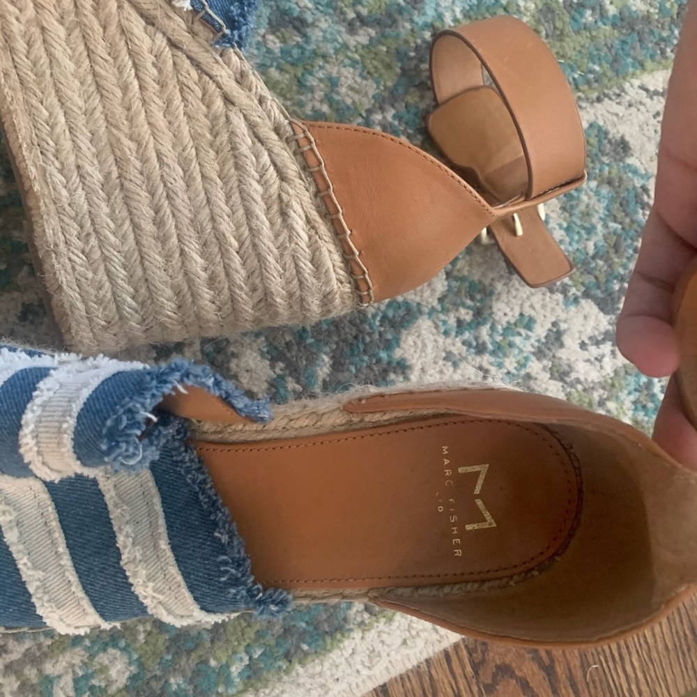 Marc Fisher Sz 9 wedges